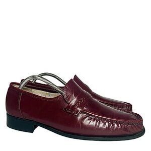 Stuart McGuire Burgundy Slip On Dress Shoes Loafers
Men's Size 9D